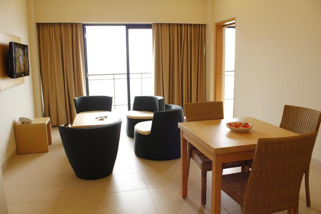 לבואן באג'ו Laprima Hotel מראה חיצוני תמונה