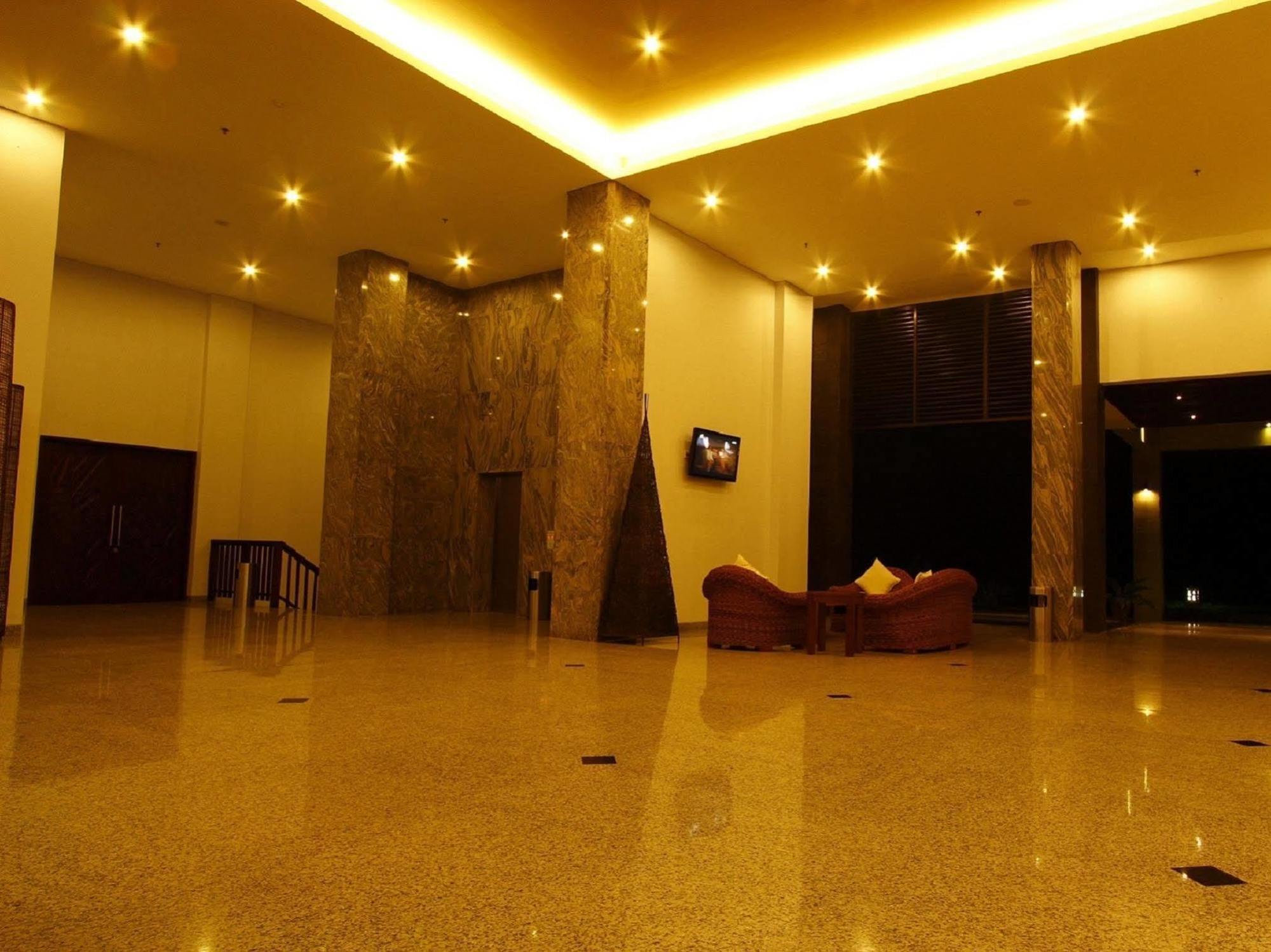 לבואן באג'ו Laprima Hotel מראה חיצוני תמונה